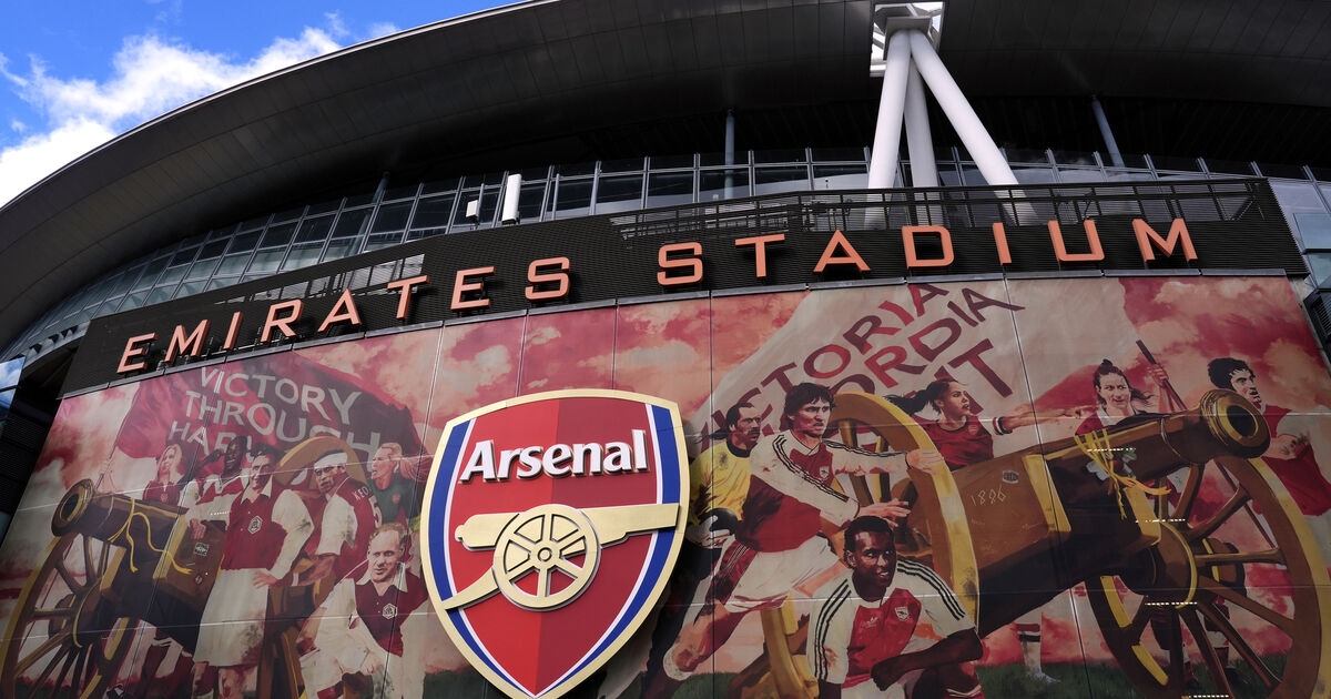 Arsenal sign defender Cristhian Mosquera from Valencia
