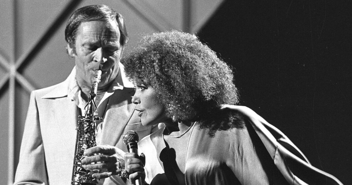 Cleo Laine, Britain's most successful jazz singer, dies aged 97