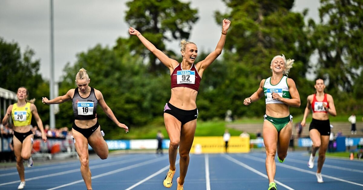 Sharlene Mawdsley overhauls Sarah Lavin to land women's 200m national title