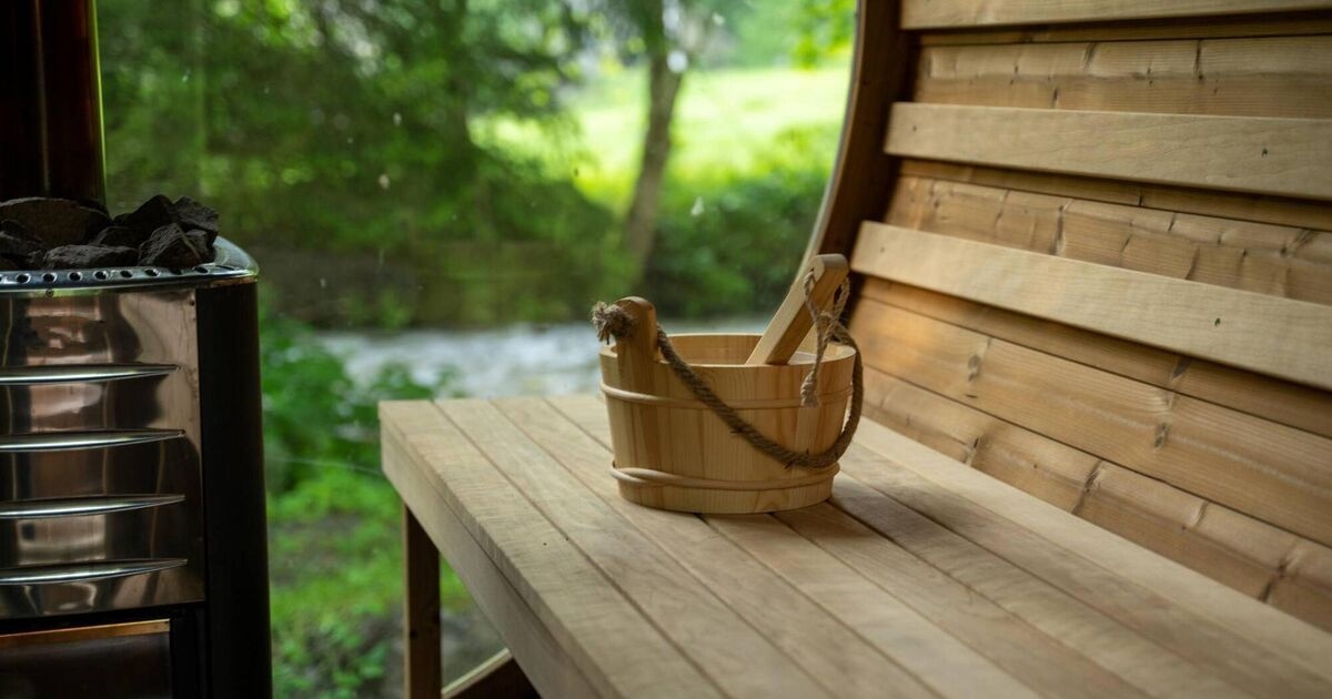 Steamy days: Is sauna etiquette worth breaking?