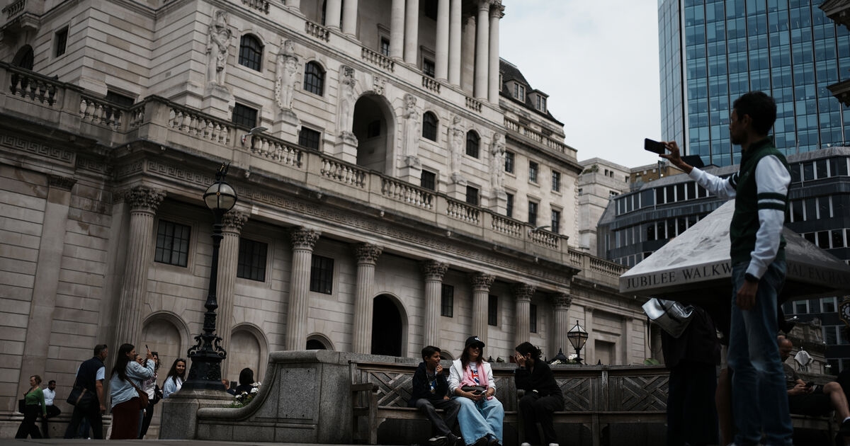David McNamara: UK and Eurozone similar in many respects, except on rates