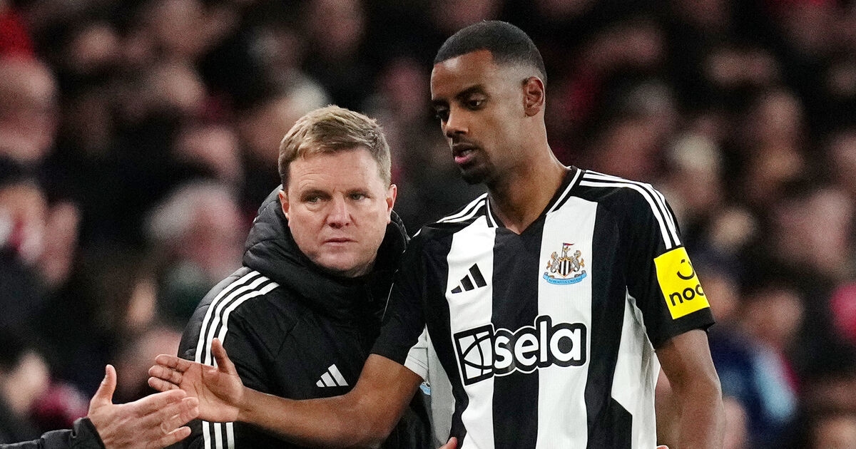 Eddie Howe says Alexander Isak could still play for Newcastle again
