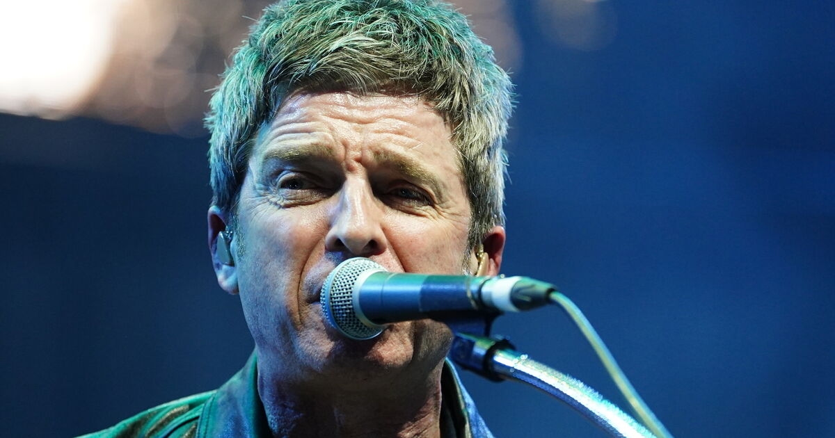 Noel Gallagher spotted greeting fans in Maynooth ahead of Oasis Dublin gigs