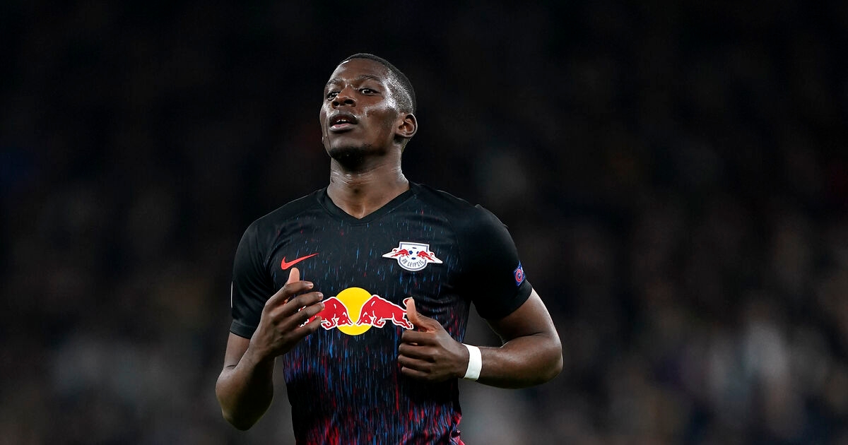 Sunderland sign Paris St Germain defender Nordi Mukiele on four-year deal