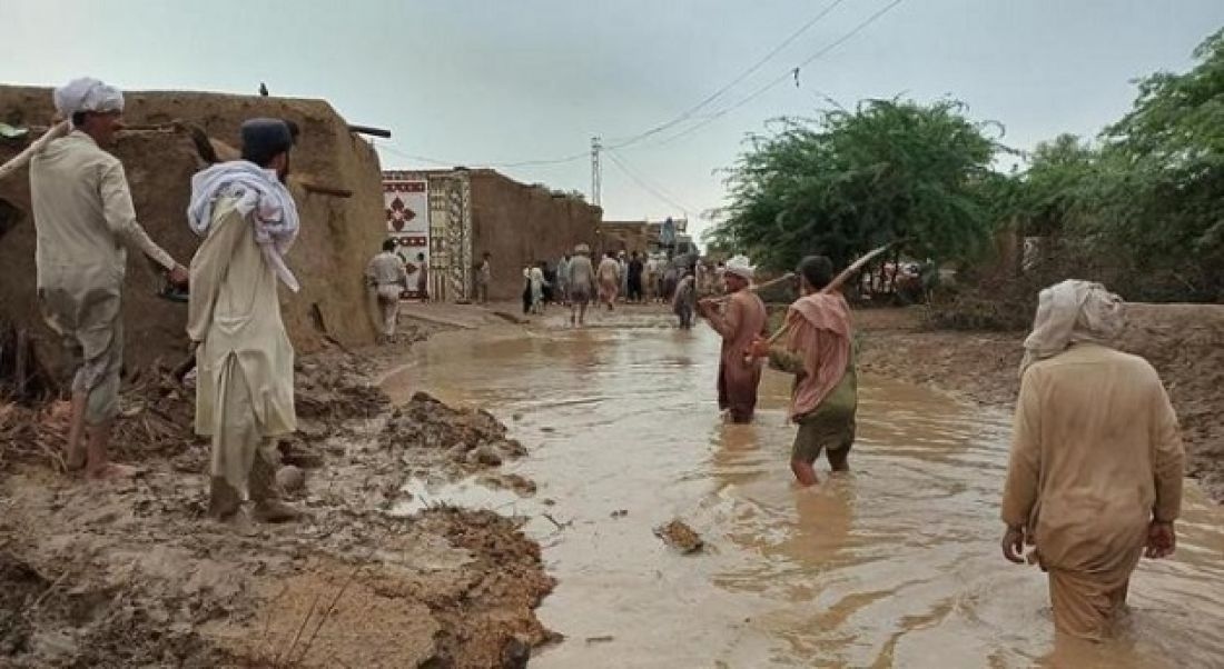 ارتفاع عدد ضحايا الفيضانات في باكستان إلى 320 قتيلا