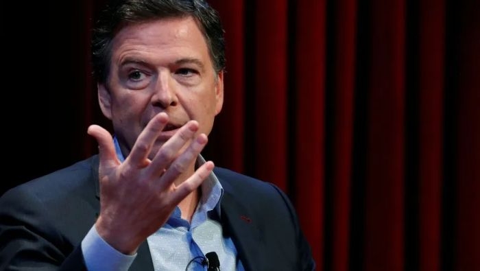 البيت الأبيض يشتعل.. هل دعا مدير الـFBI السابق إلى تصفية ترامب عبر أرقام غامضة؟