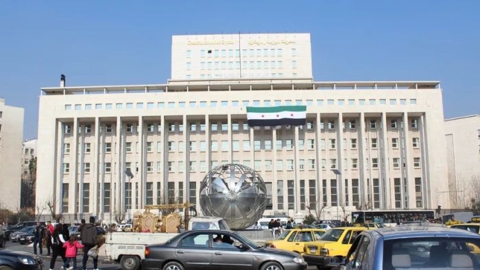 الخزانة الأمريكية تصدر إعفاءً فورياً من العقوبات على سوريا