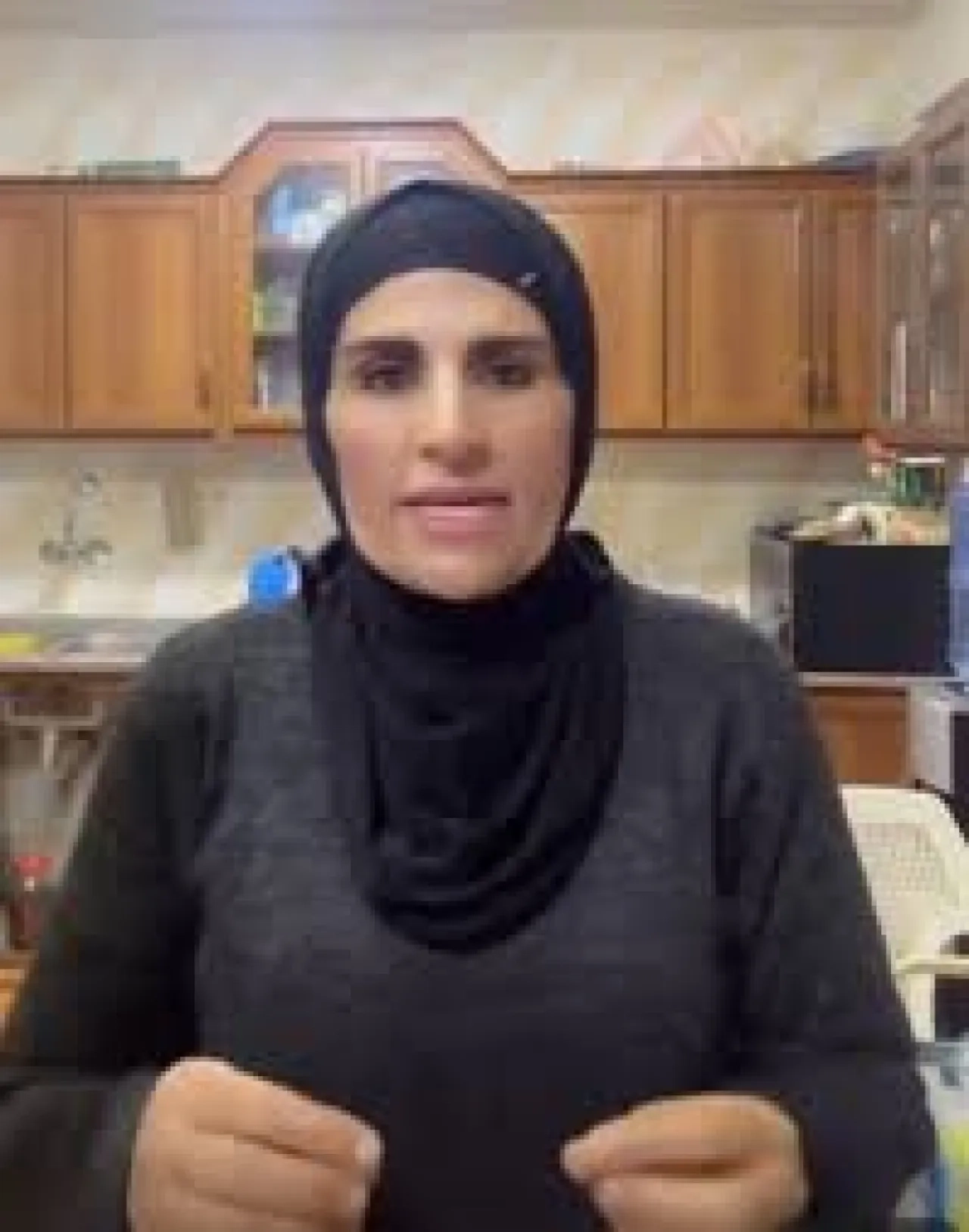 أم نمر تعلن شراء سيارة فاخرة طراز G-Class