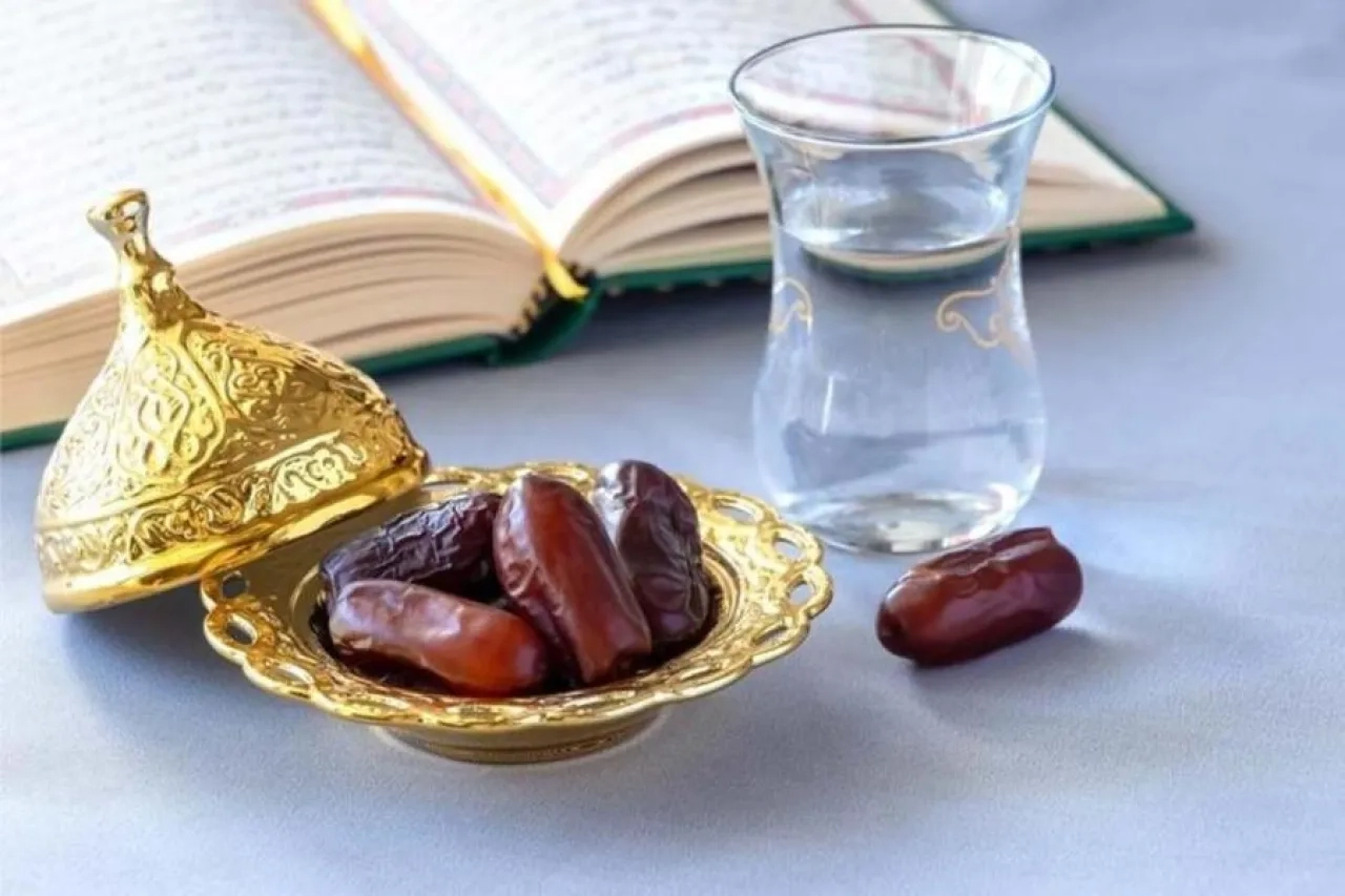 ما هي كفارة الصيام عن كل يوم؟