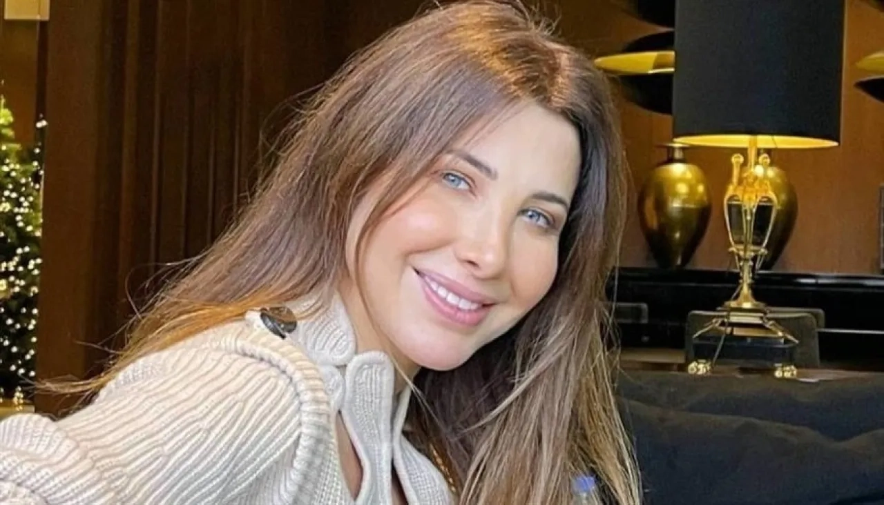نانسي عجرم تثير الجدل بتصرف مفاجئ في عزاء زوج كارول سماحة