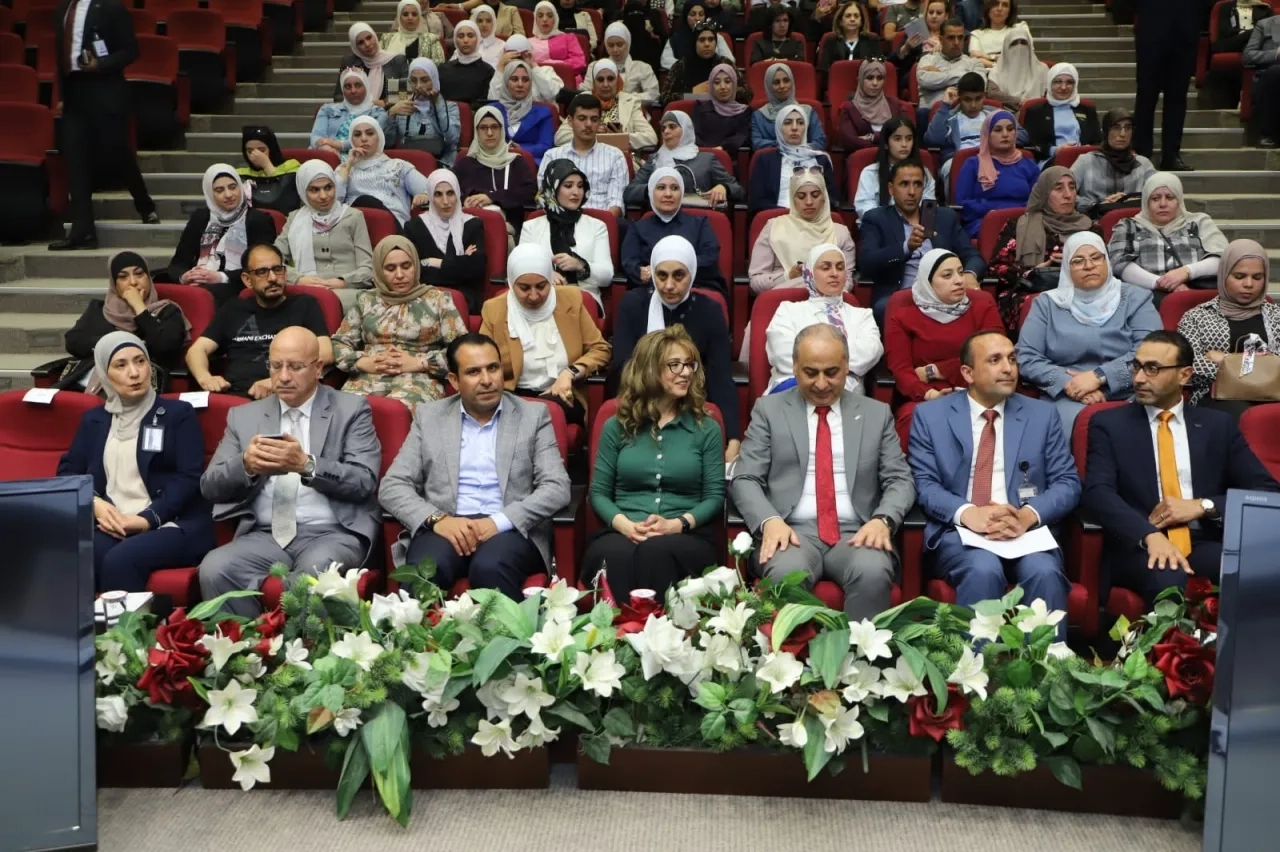 العجارمة يكرّم الفائزين في ملتقى التميز التربوي الثالث بجامعة الشرق الاوسط