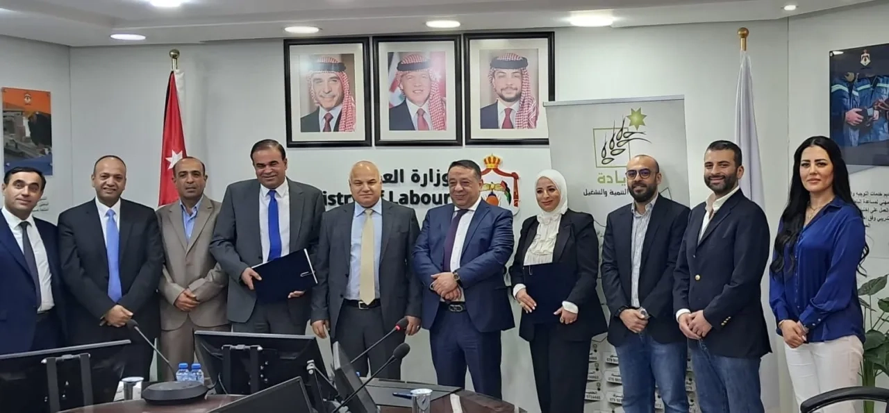 اتفاقية لتمويل سيارات وسكوترات لتشغيل الأردنيين