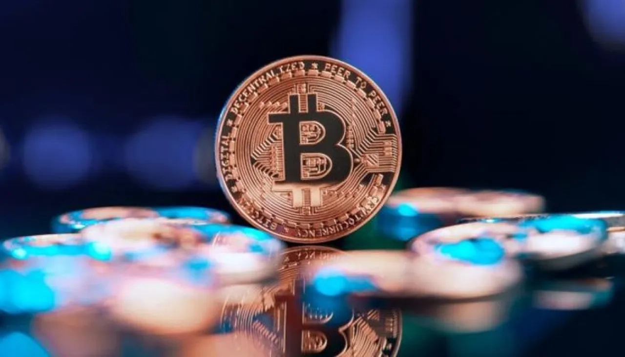 عودة «بيتكوين».. تشريعات العملات المستقرة تغير قواعد اللعبة