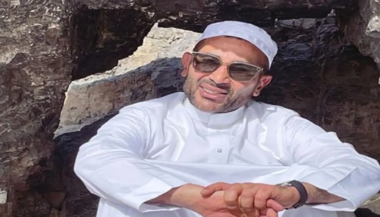 لأول مرة منذ سنوات.. أحمد سعد يظهر بلا وشم استعدادا لحج هذا العام