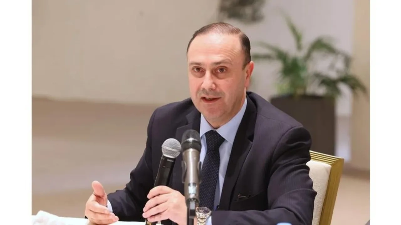 المومني: نُرحّب ببعثة المنتخب العراقي الشقيق في بلدهم الثاني الأردن
