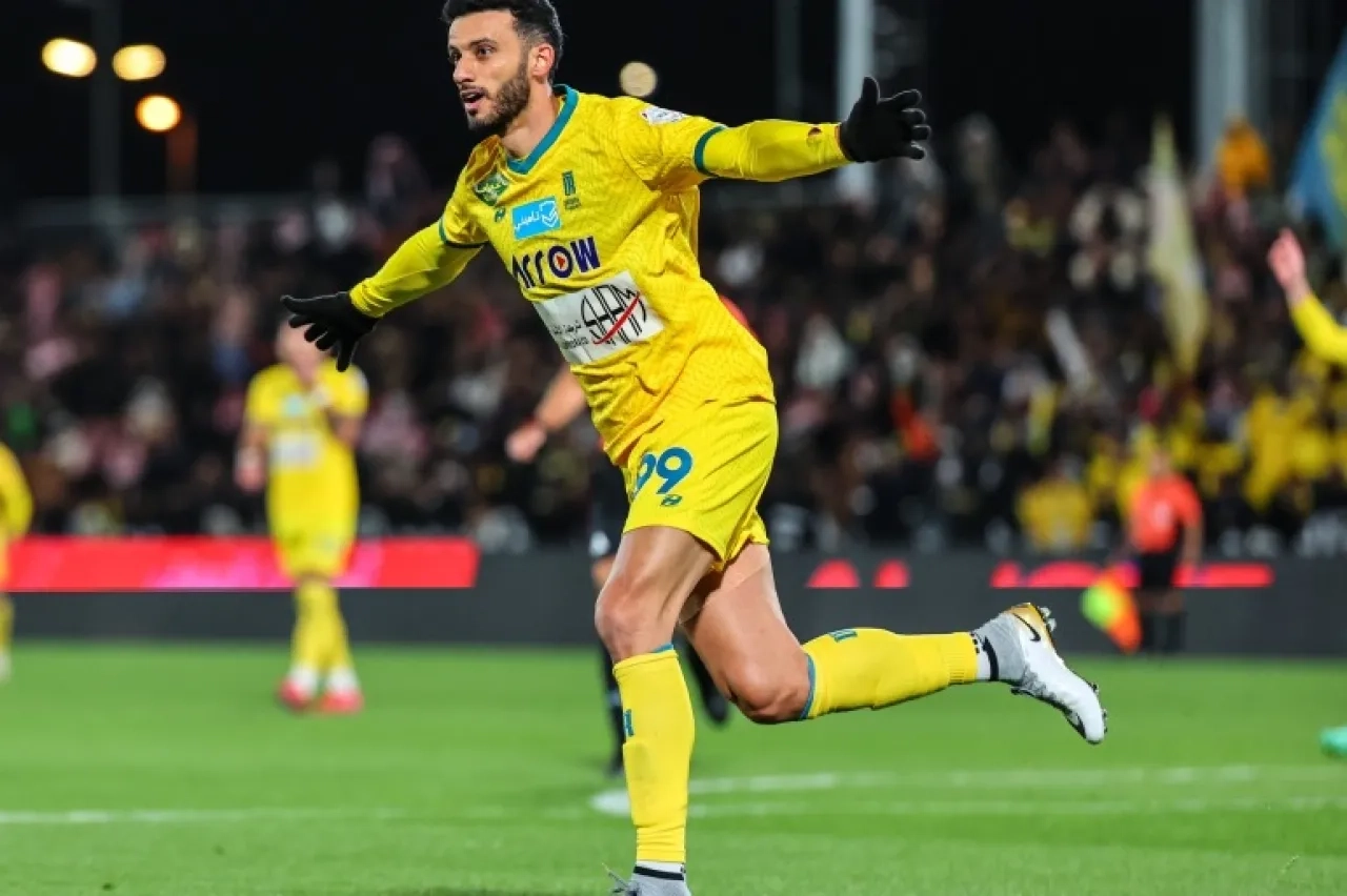 عمر السومة يعزز صفوف الوداد المغربي بكأس العالم للأندية