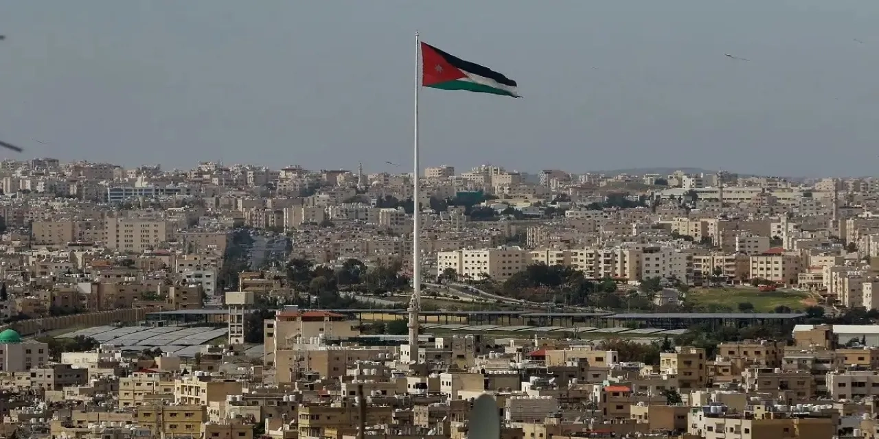 أين تقع مراكز الإيواء في الأردن؟