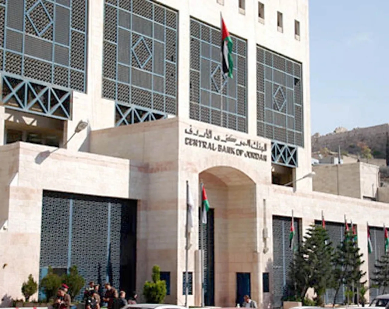 17 مليار دينار عبر الدفع الفوري و84% من المعاملات إلكترونية في الأردن لعام 2024