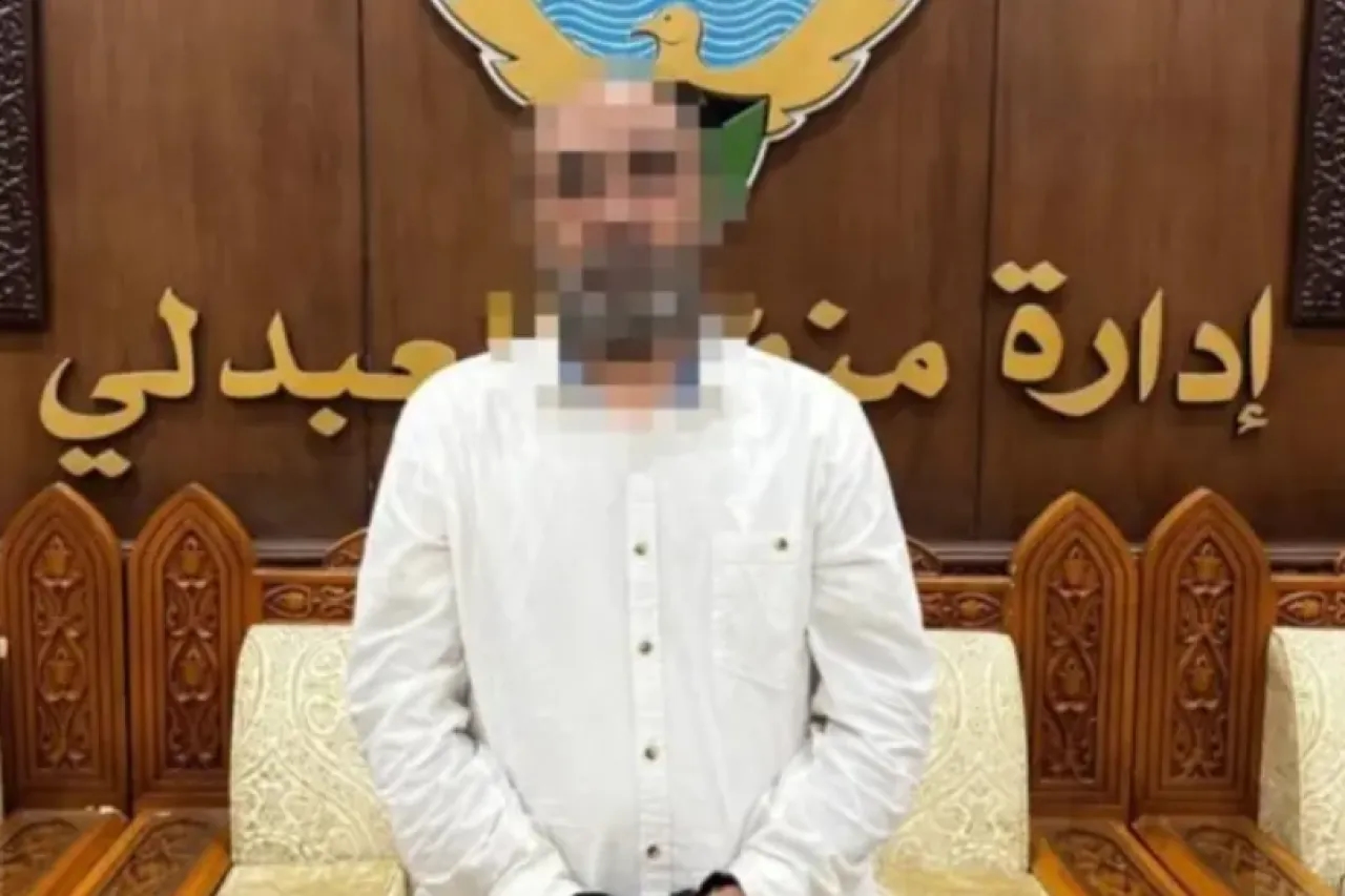 الكويت تتسلم من العراق مواطناً متهماً بقتل زوجته