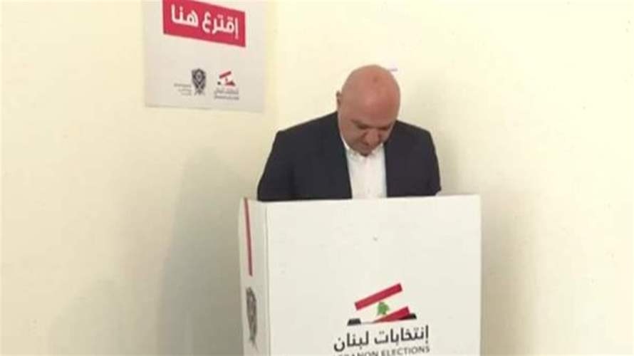 الرئيس عون من بلدته العيشية: 40 سنة كنت أحمي الانتخابات واليوم لأول مرة جئت لأصوت