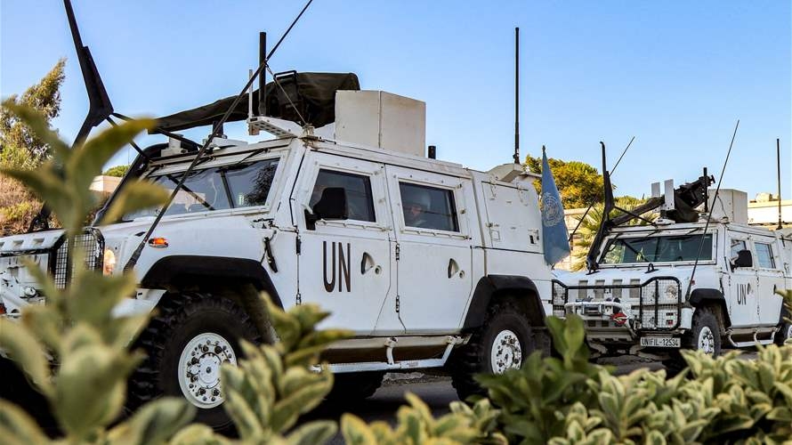 UNIFIL patrol blocked in south Lebanon, Hezbollah flag placed on vehicle (Video)