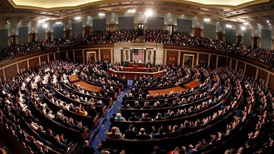 زعيم الديموقراطيين في مجلس النواب: الهجوم الأميركي على إيران "يهدد بتورط الولايات المتحدة" في الحرب
