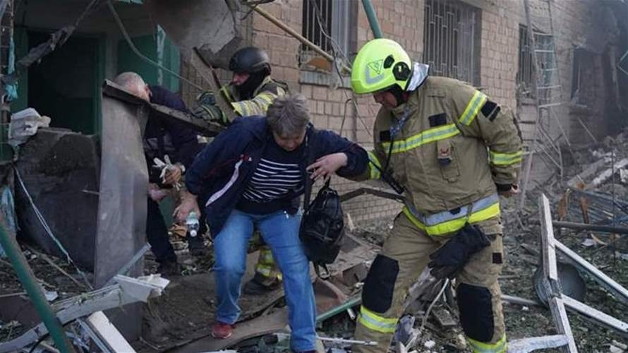 خمسة قتلى و21 جريحا في ضربات روسية على كييف