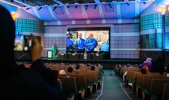 Fifty Experts Convene for 8th International Symposium on Live Endoscopy