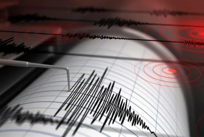 Strong Earthquake Strikes Japan's Kii Peninsula