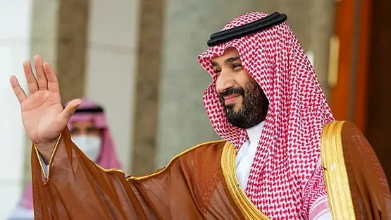 Saudi Crown Prince Arrives in Mina to Oversee Hajj Services