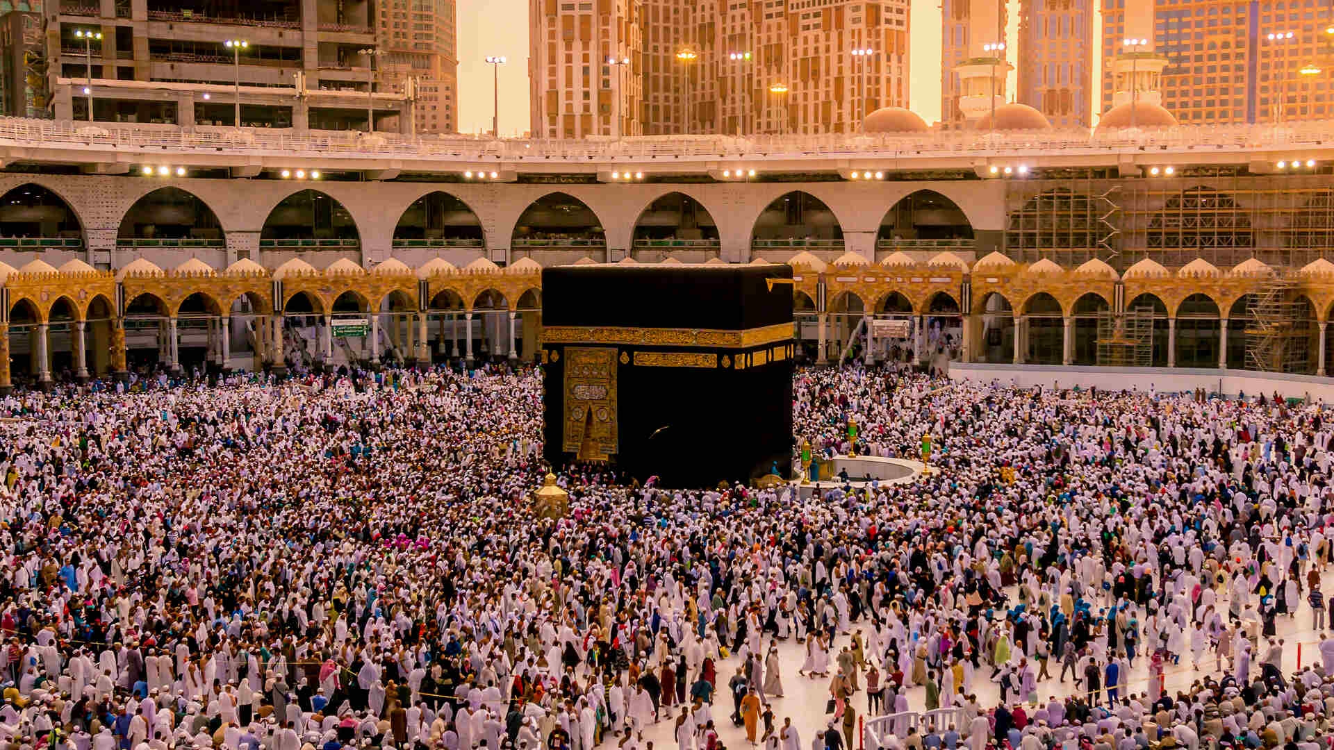 Saudi Arabia Smashes Umrah Record: 500,000 Pilgrims in Single Day