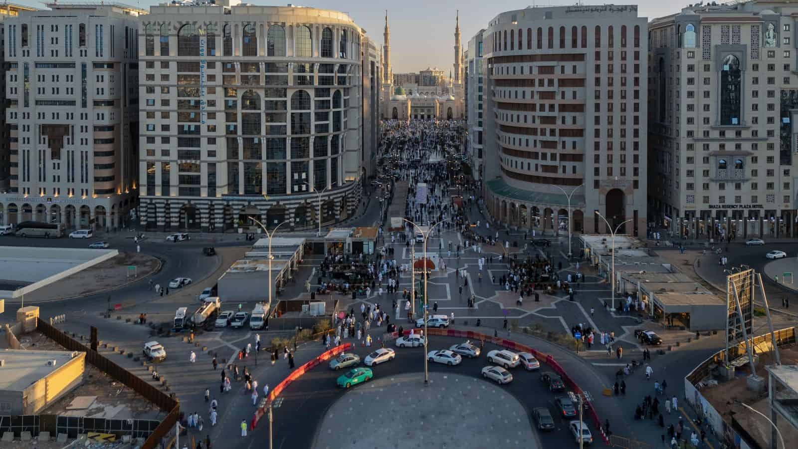 Umrah Security Forces Secure Routes, Facilitate Movement to Prophet's Mosque
