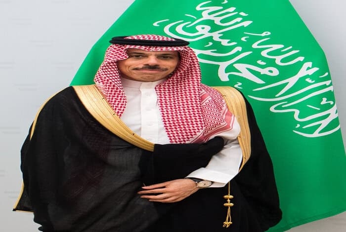 Foreign Minister Begins Official Visit to Qatar