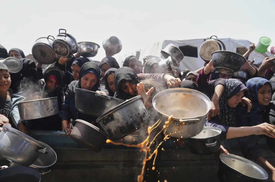 Israel's Aid Blockade Forces Community Kitchens to Close in Gaza
