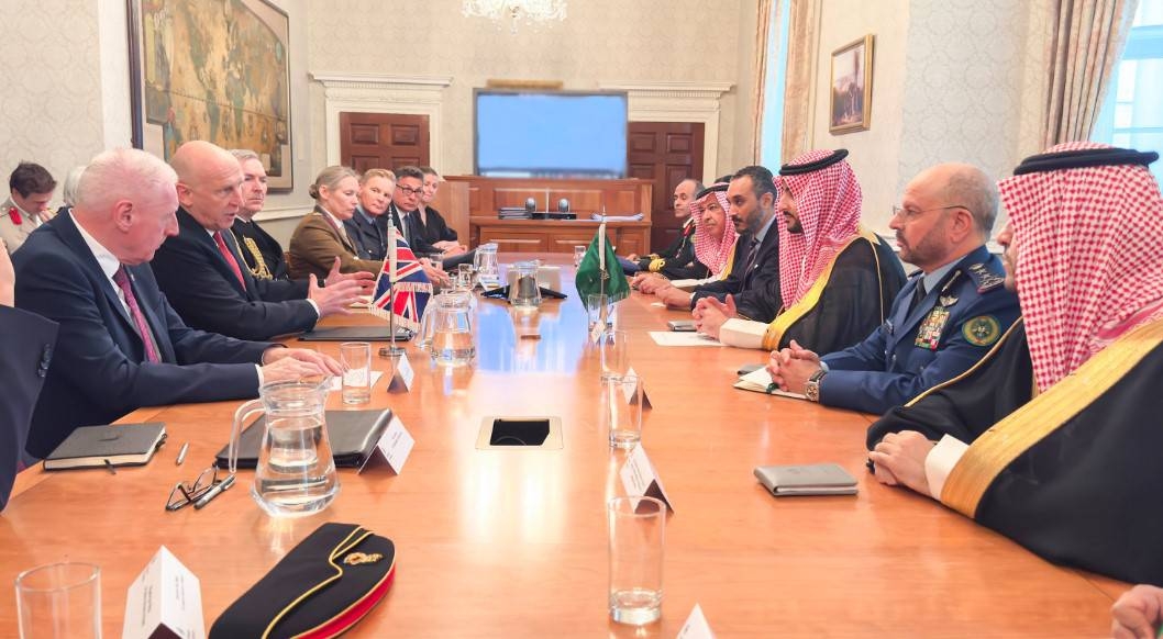 Saudi Arabia, UK Explore Bolstering Defense Cooperation