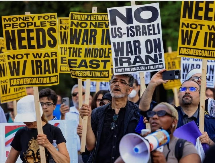 Americans Protest against US Involvement in Iran-Israel Conflict