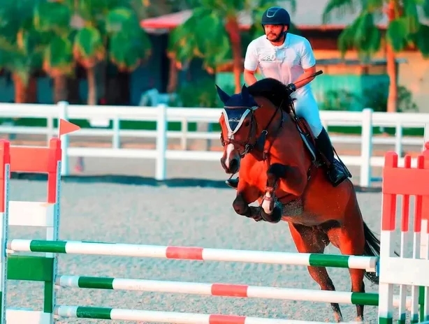 Horse Stables on Jeddah's Beaches: Destination for Sport, Leisure