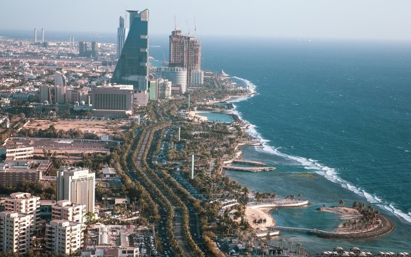 Saudi Arabia's Jeddah, Madinah Crowned First WHO Healthy Cities in Region