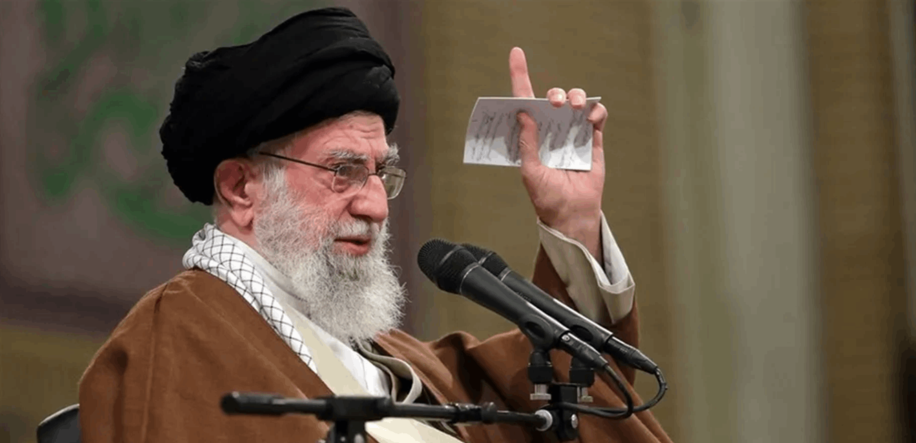 كواليس "انقلاب خامنئي" على التفاوض مع ترامب.. صحيفة تكشف نفاصيل ما حصل