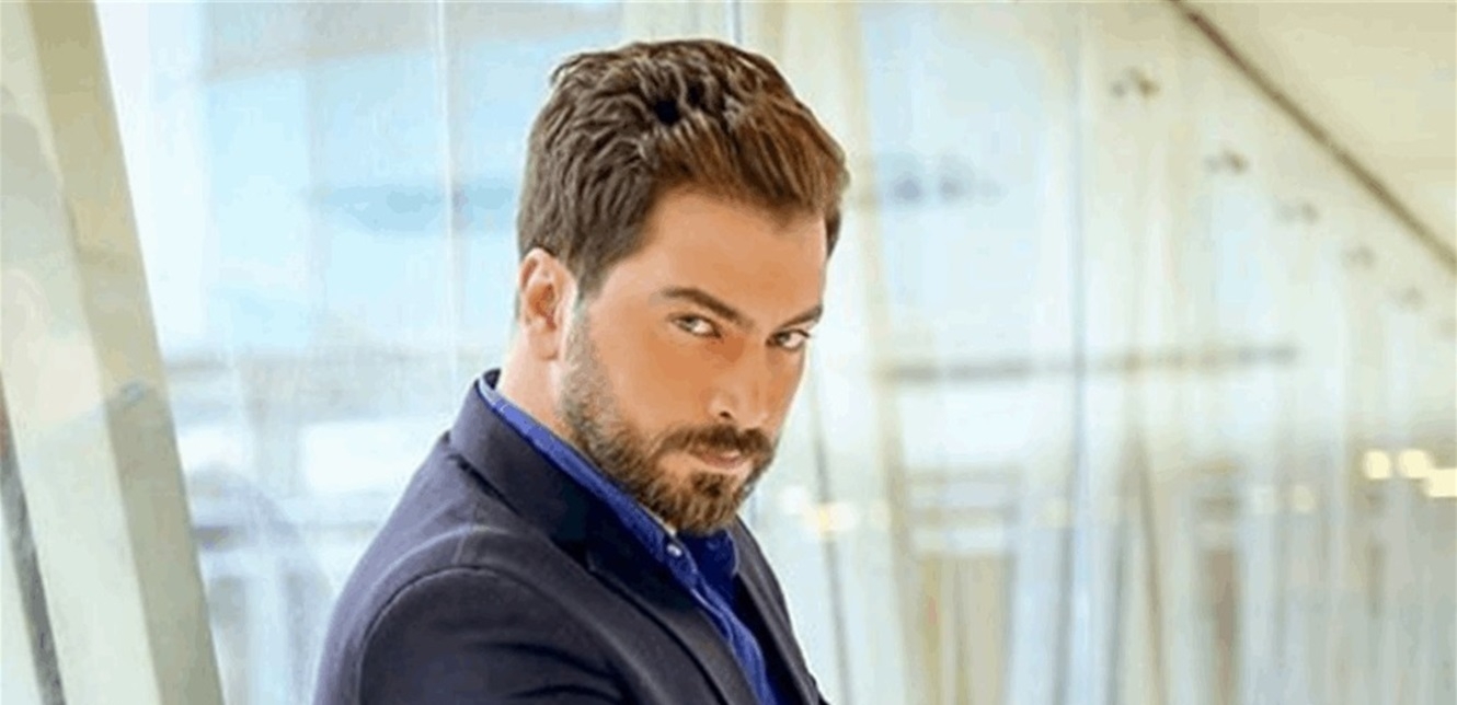 في يوم "الفالنتاين".. هذا ما فعله الممثل السوري داخل منزله (صور)
