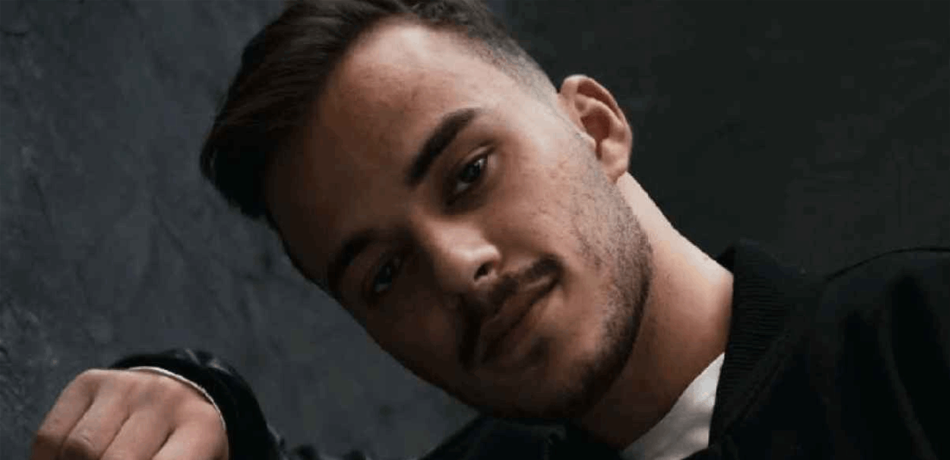 بعد أن انفصل عن حبيبته اللبنانية.. السيلاوي يعلن خِطبته (صور)