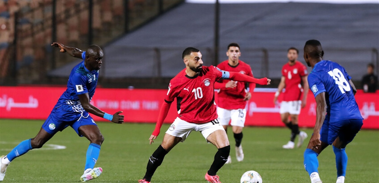 بعد الخسارة أمام مصر.. شاهدوا ما فعله لاعبو منتخب سيراليون مع محمد صلاح