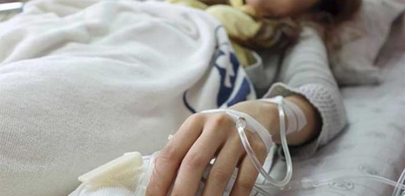 دخلت في غيبوبة.. نقل فنانة شهيرة إلى العناية المركزة بعد تعرضها لأزمة صحية حادة (صورة)