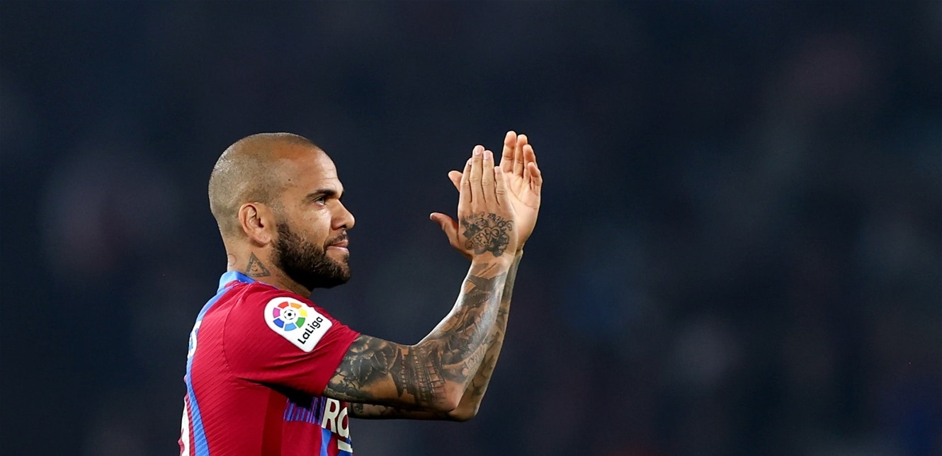 القضاء ينصف ألفيش في برشلونة.. تفاصيل تكشف