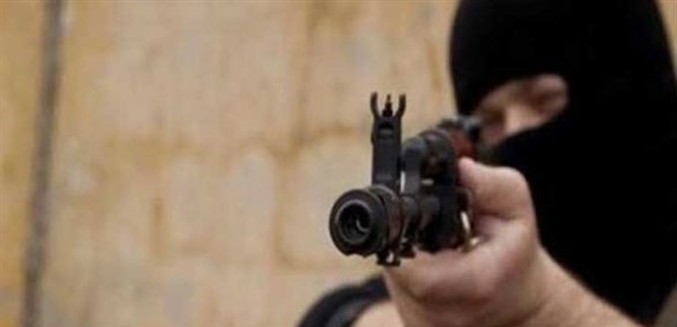 كمين مسلح... إصابة مواطن ونقله إلى المستشفى