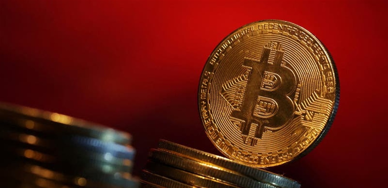تأجيل الرسوم الأميركية يعزز صعود بيتكوين فوق 85 ألف دولار مؤقتًا