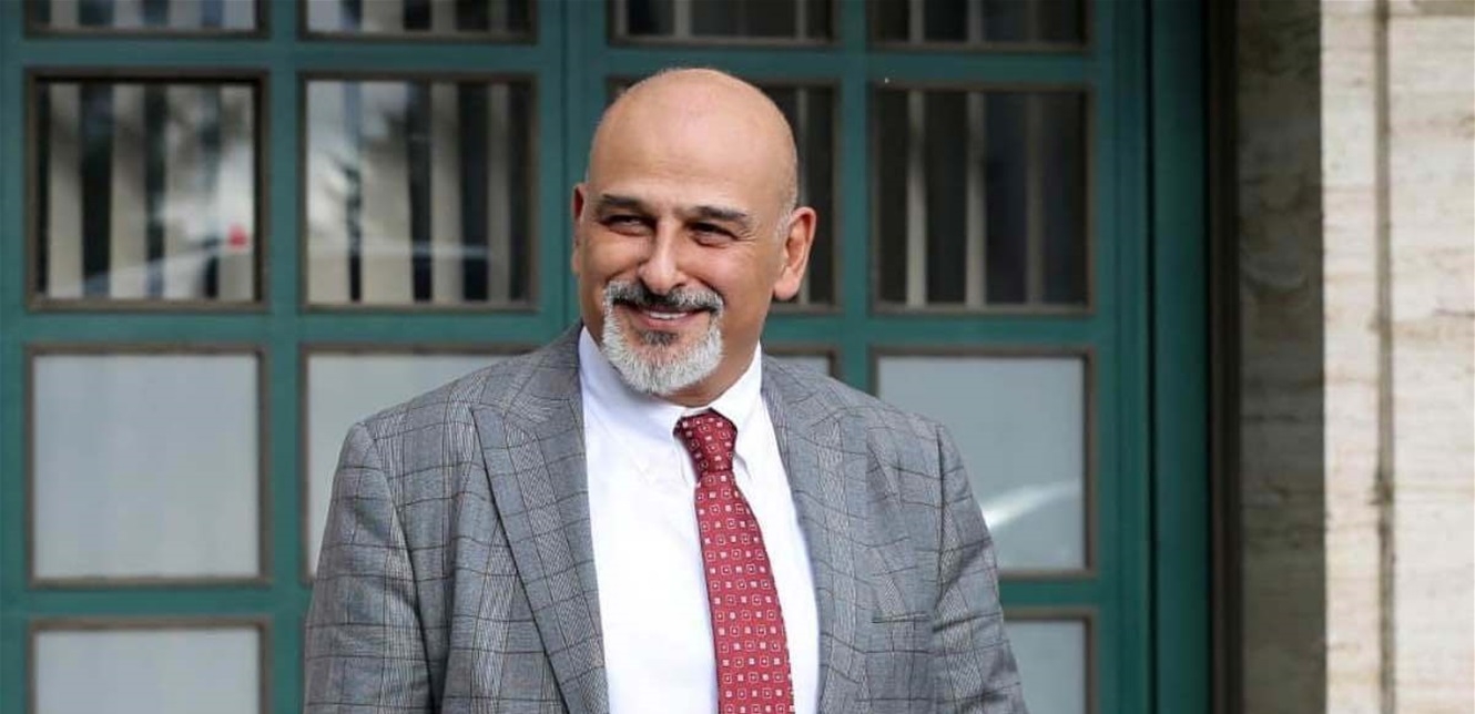 بعد انفعاله على إحدى المعجبات وإثارة الجدل بتصرفه.. الفنان السوري الشهير يخرج عن صمته ويرد (فيديو)