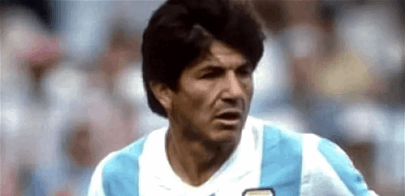 عن عمر 77 عاما.. وفاة لويس غالفان بطل مونديال 1978