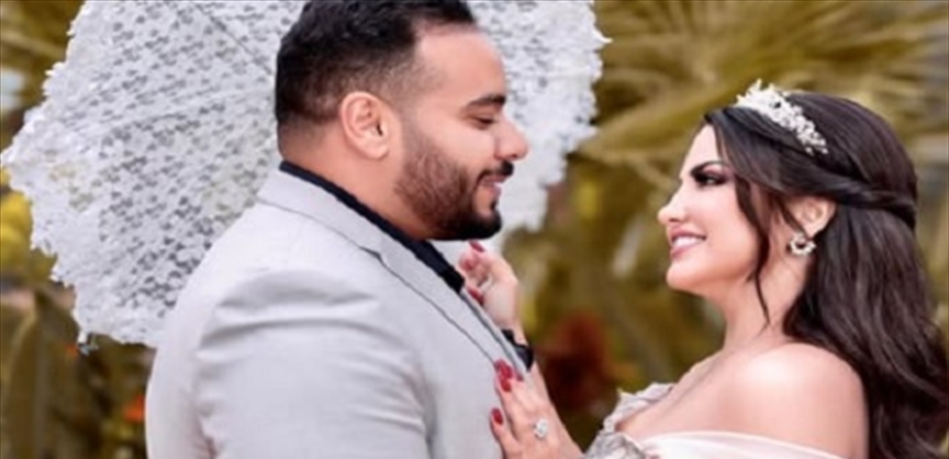 بالصور... خطوبة نجمة "The Voice" وهذا عريسها!