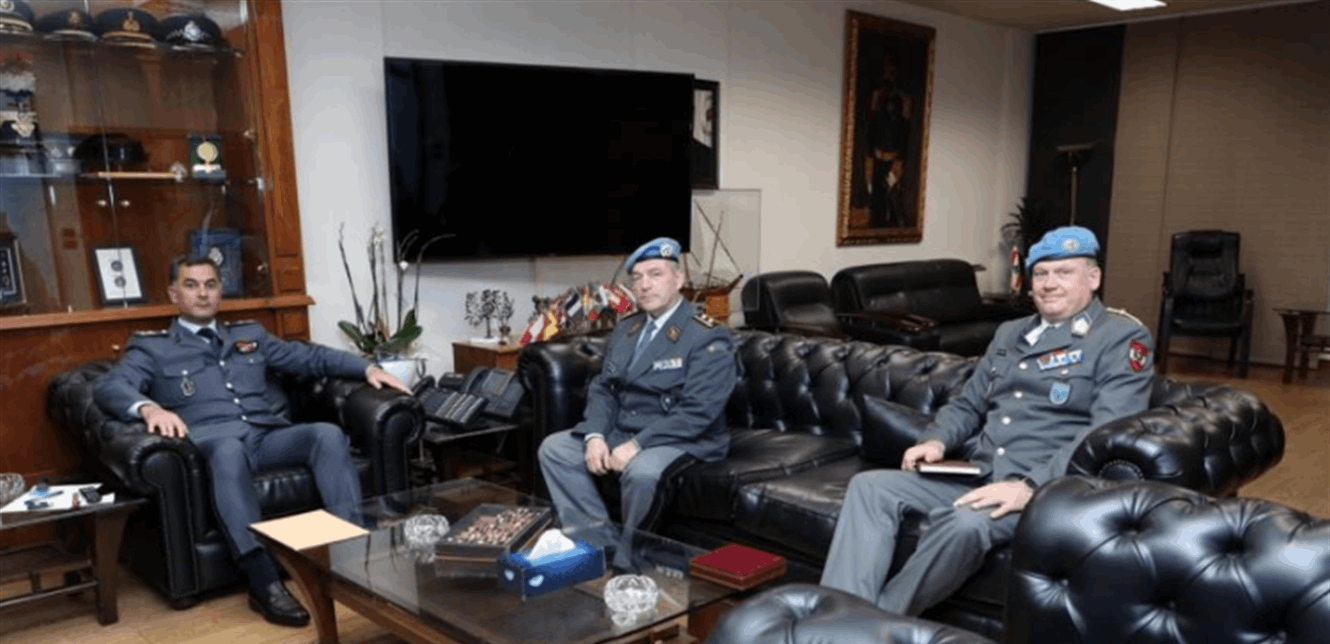 اللواء عبد الله عرض مع رئيس بعثة مراقبة الهدنة تعزيز التنسيق